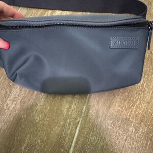 Metro Unisex Sling Gray Belt Bag with Water-Resistant Finish